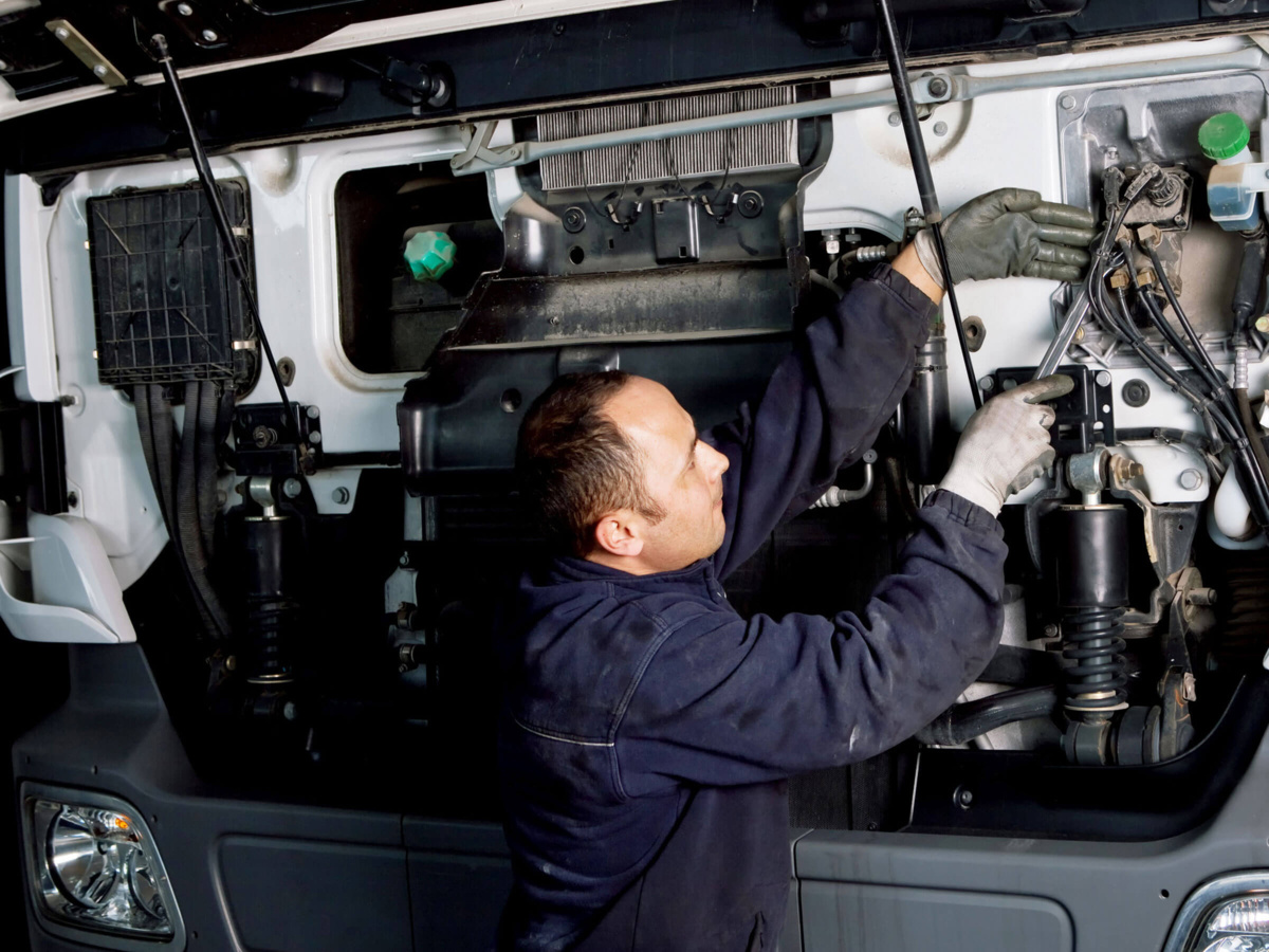 Mechatronik_Arbeit_2400x1800 Mechatronik_Arbeit_2400x1800