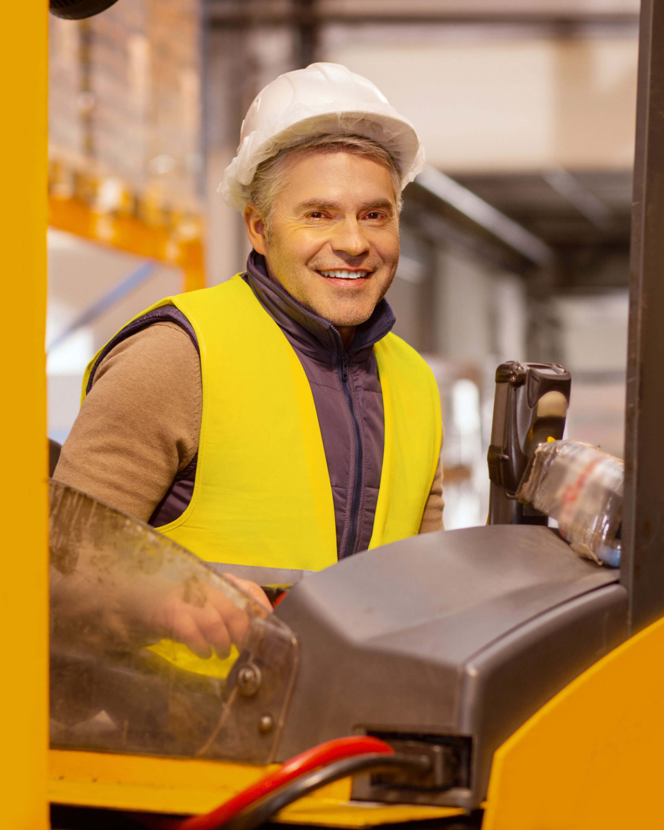 Lager_und_Transportarbeiter_2400x3000 Lager_und_Transportarbeiter_2400x3000